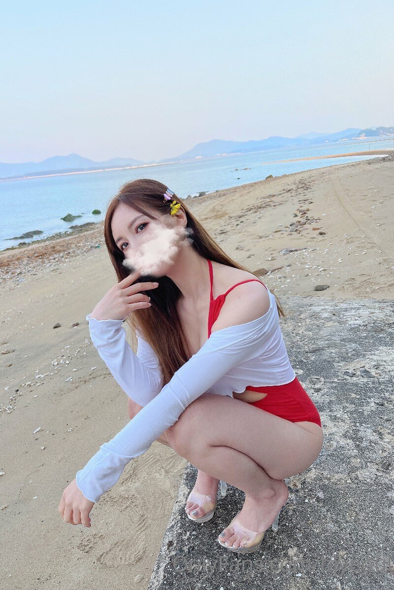 韩国美女OF博主 bjyeoul（bj여울）【10P+32V】