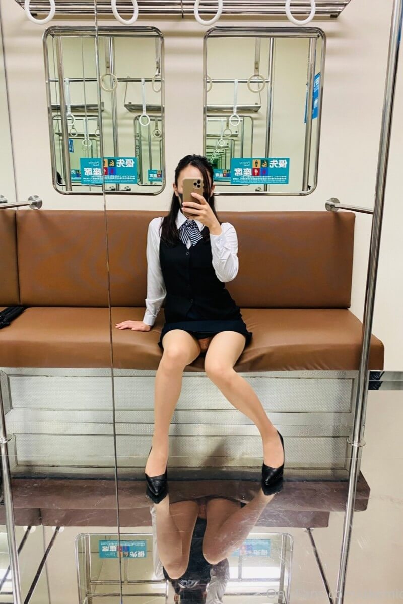 日本素人骚女博主 akemicom（AKEMI）【224P+238V】